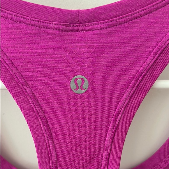Swiftly tech tank lululemon size 8 *cropped* - Picture 2 of 3